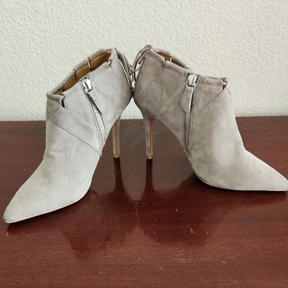 Badgley Mischka Grey Ankle Boots